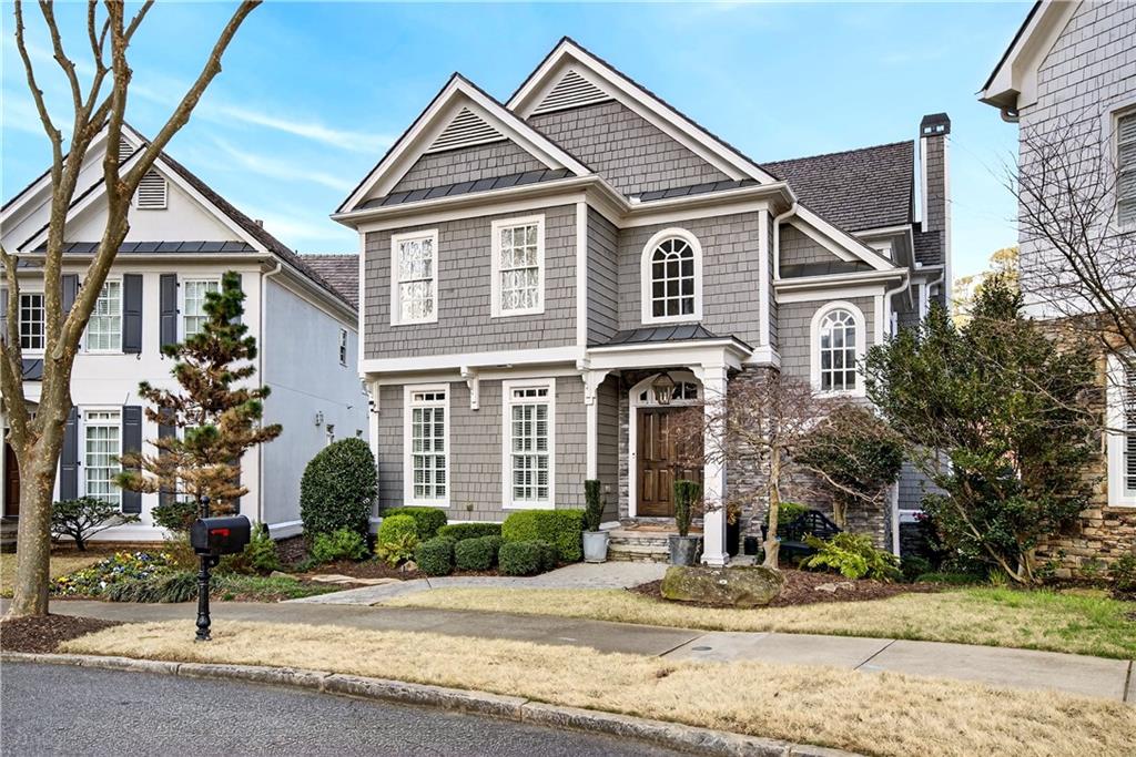 16 Conifer Circle NE