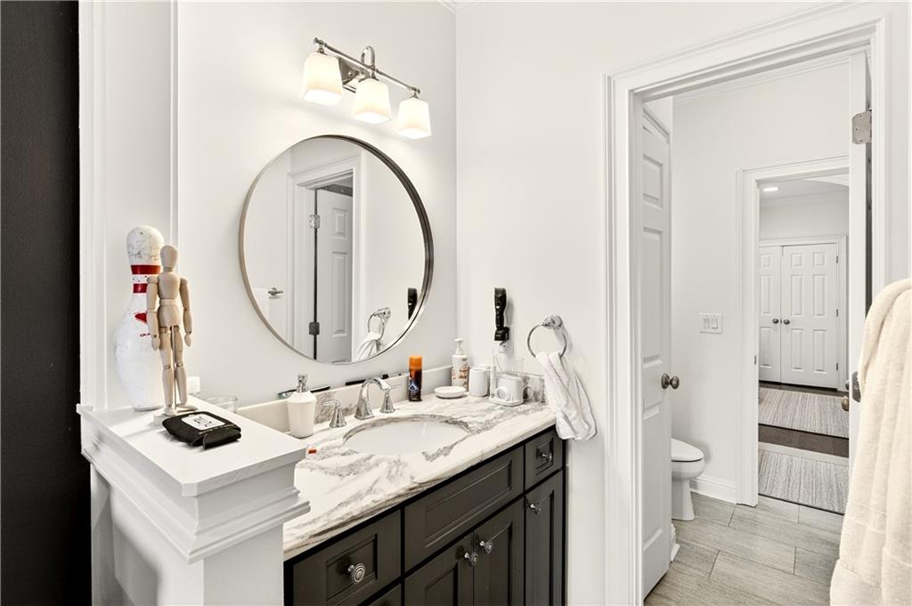 16 Conifer Circle NE