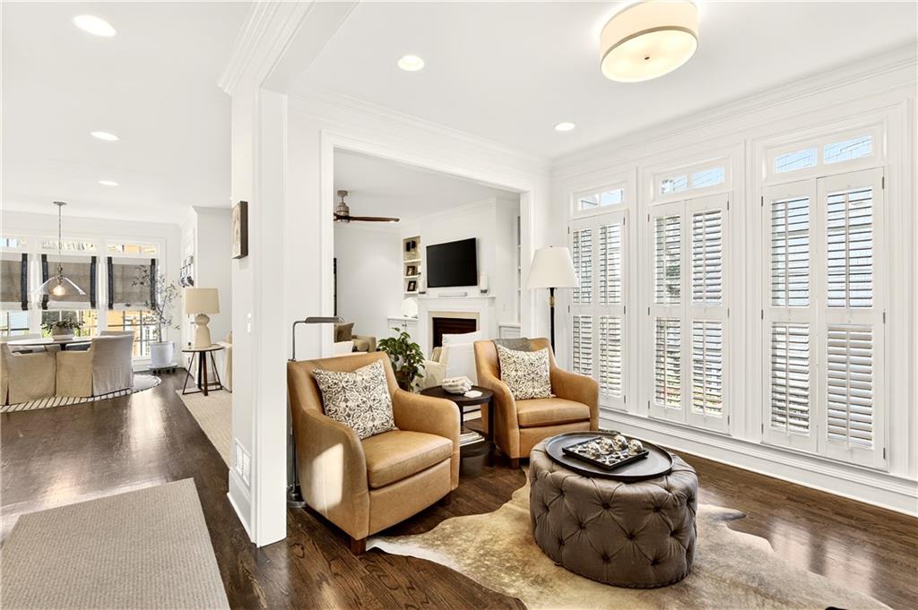 16 Conifer Circle NE