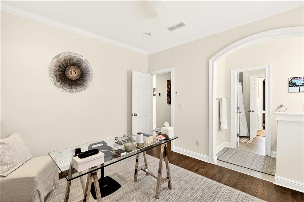 16 Conifer Circle NE