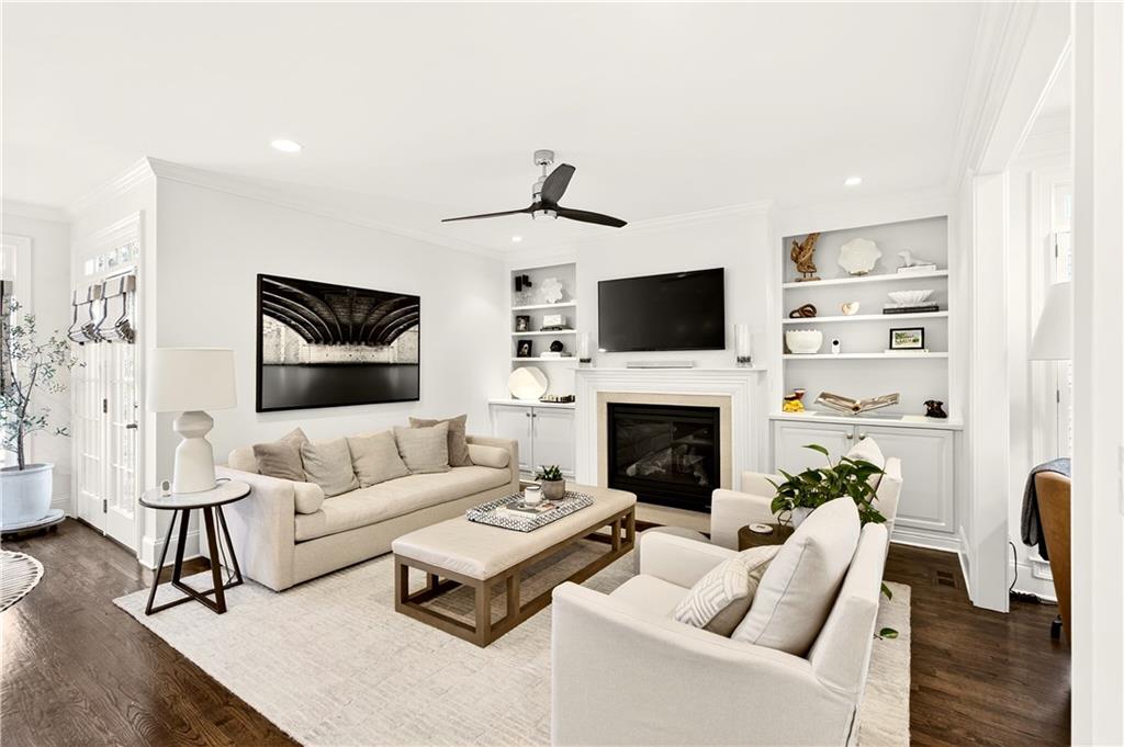 16 Conifer Circle NE