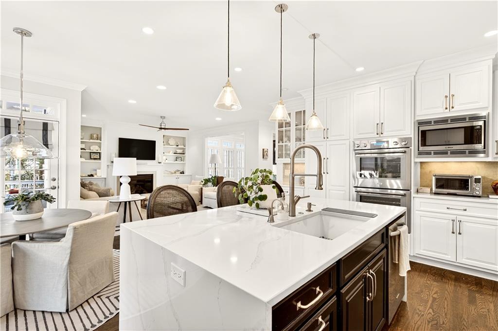 16 Conifer Circle NE