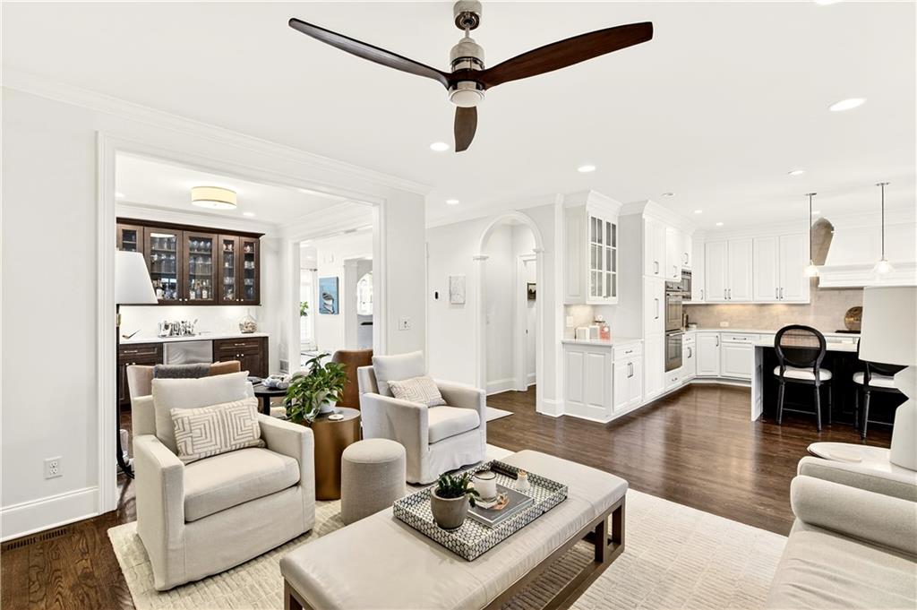 16 Conifer Circle NE