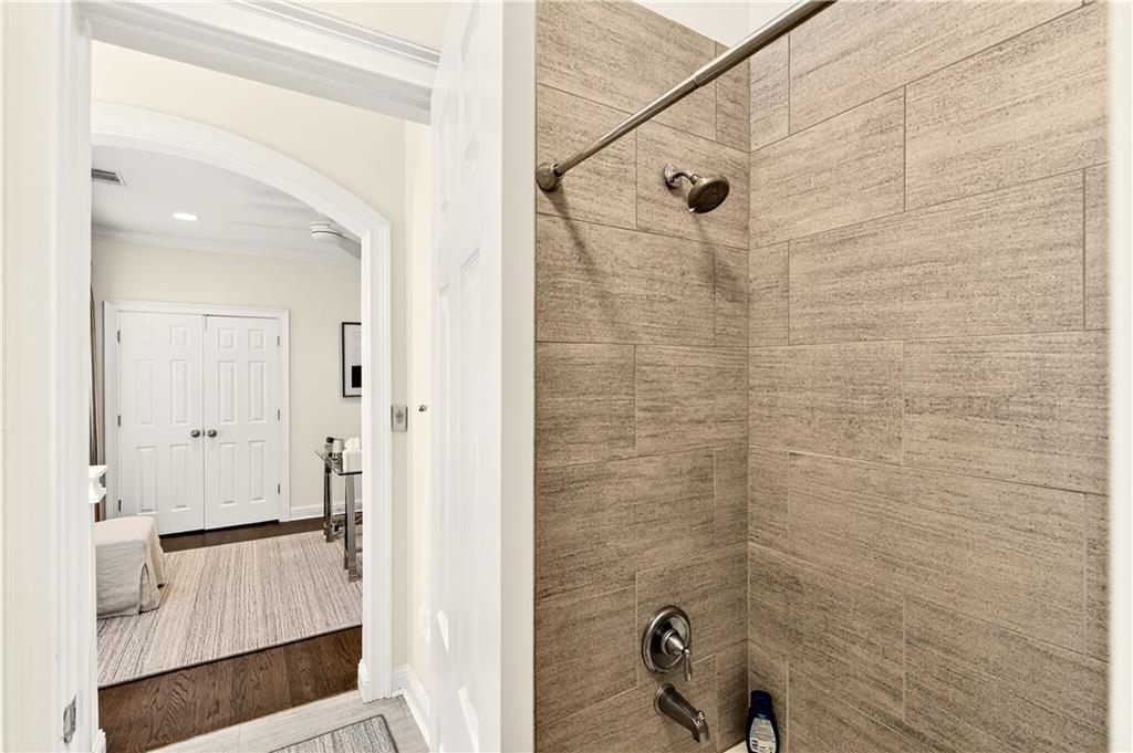 16 Conifer Circle NE