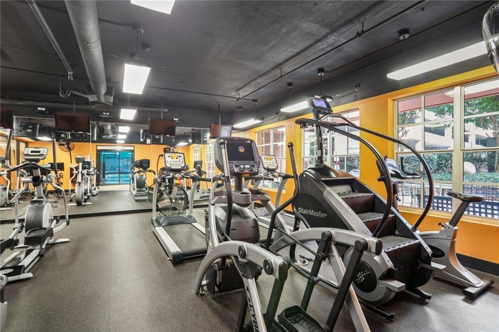 1101 Juniper Street NE Unit 1216