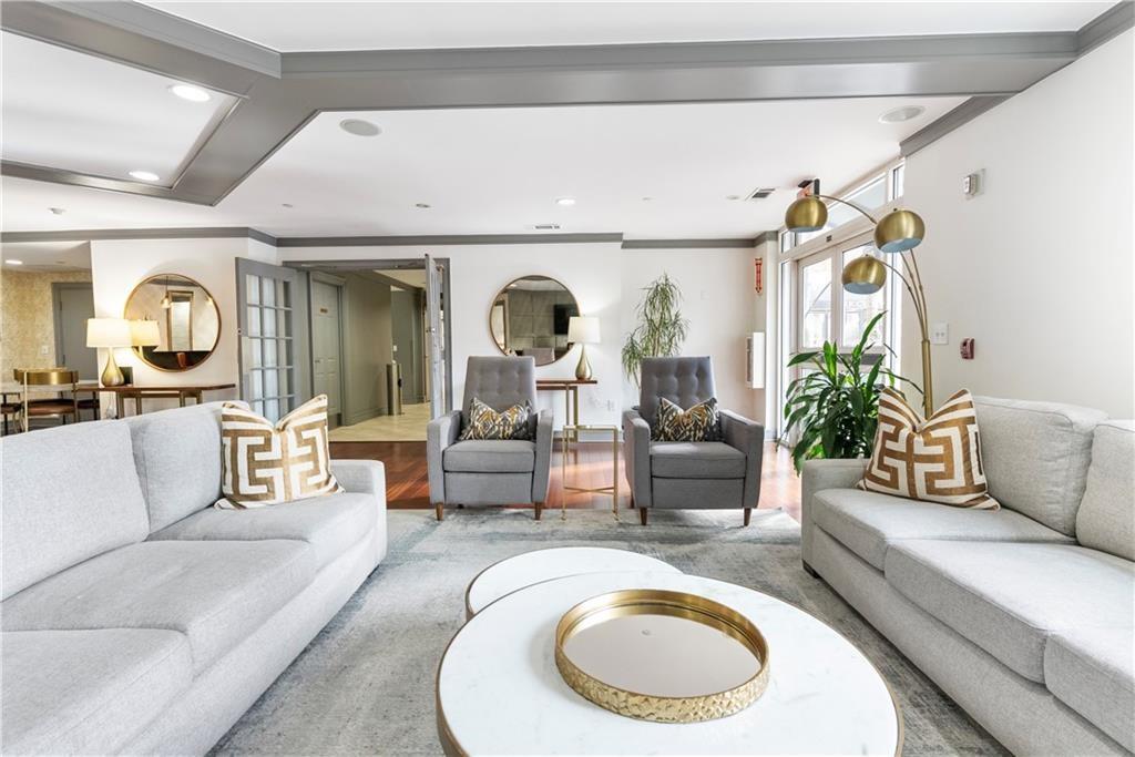 1101 Juniper Street NE Unit 1216