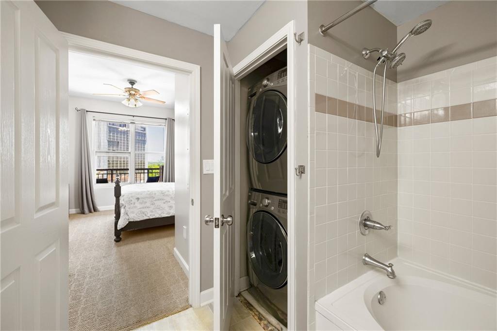 1101 Juniper Street NE Unit 1216