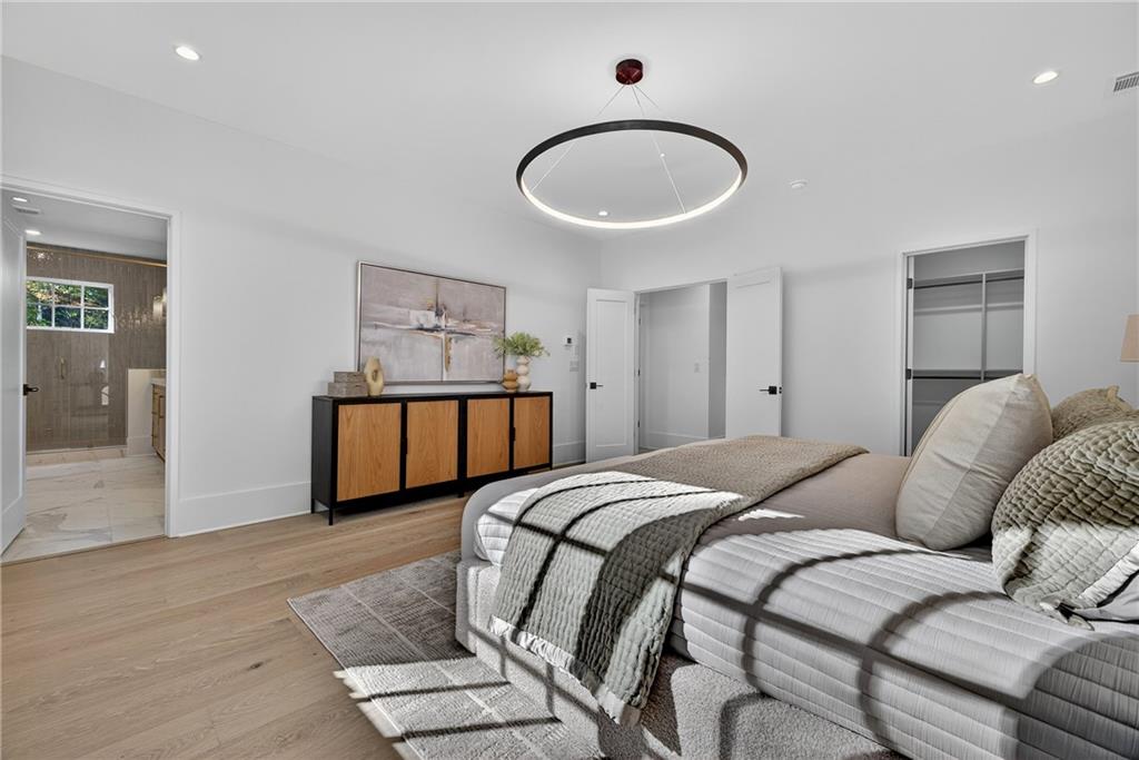 991 Courtenay Drive NE