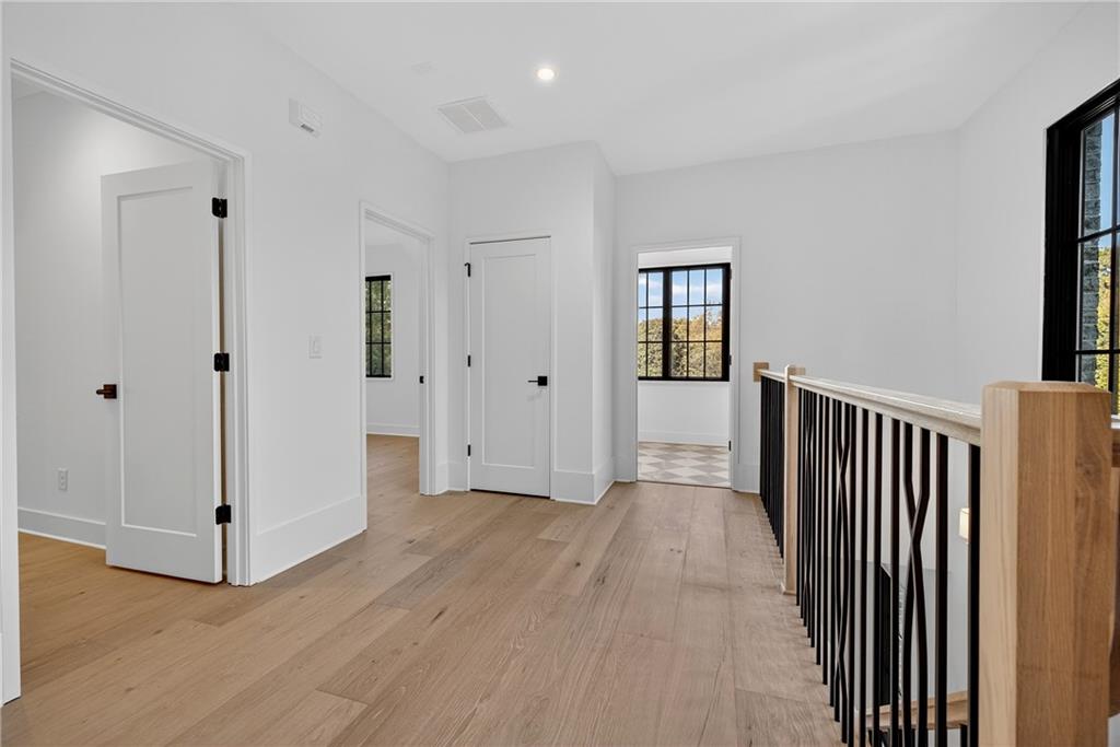 991 Courtenay Drive NE