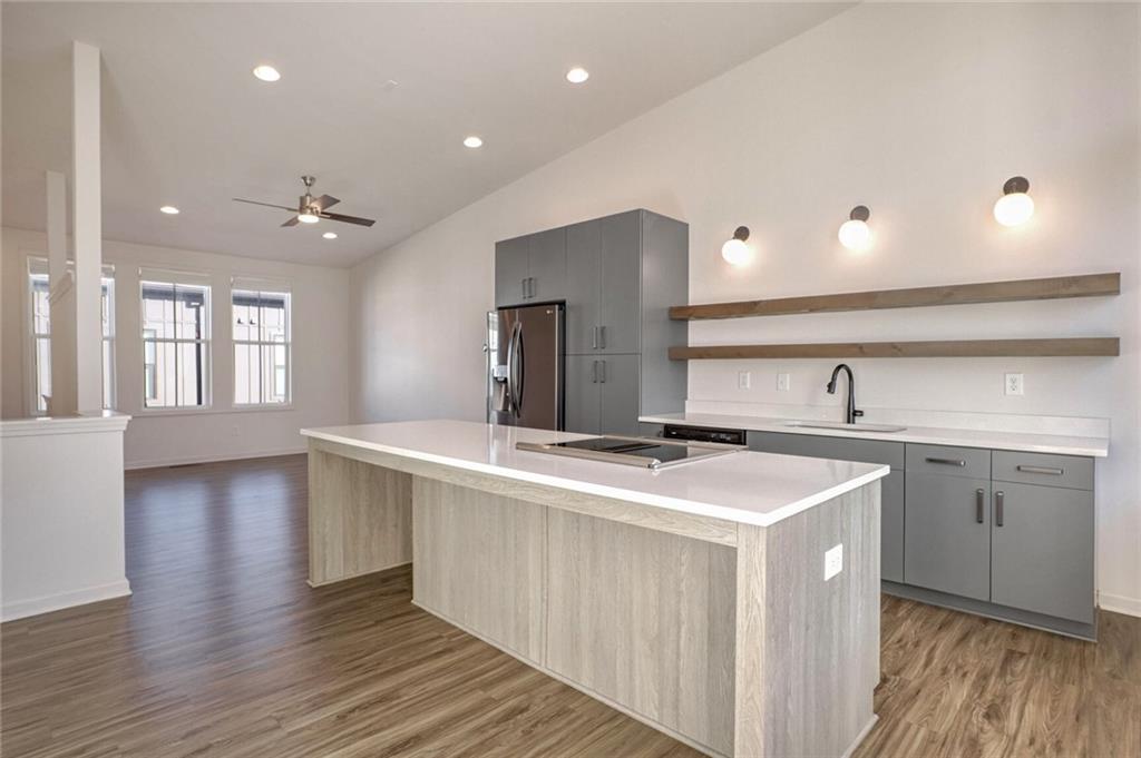 906 Brees Court