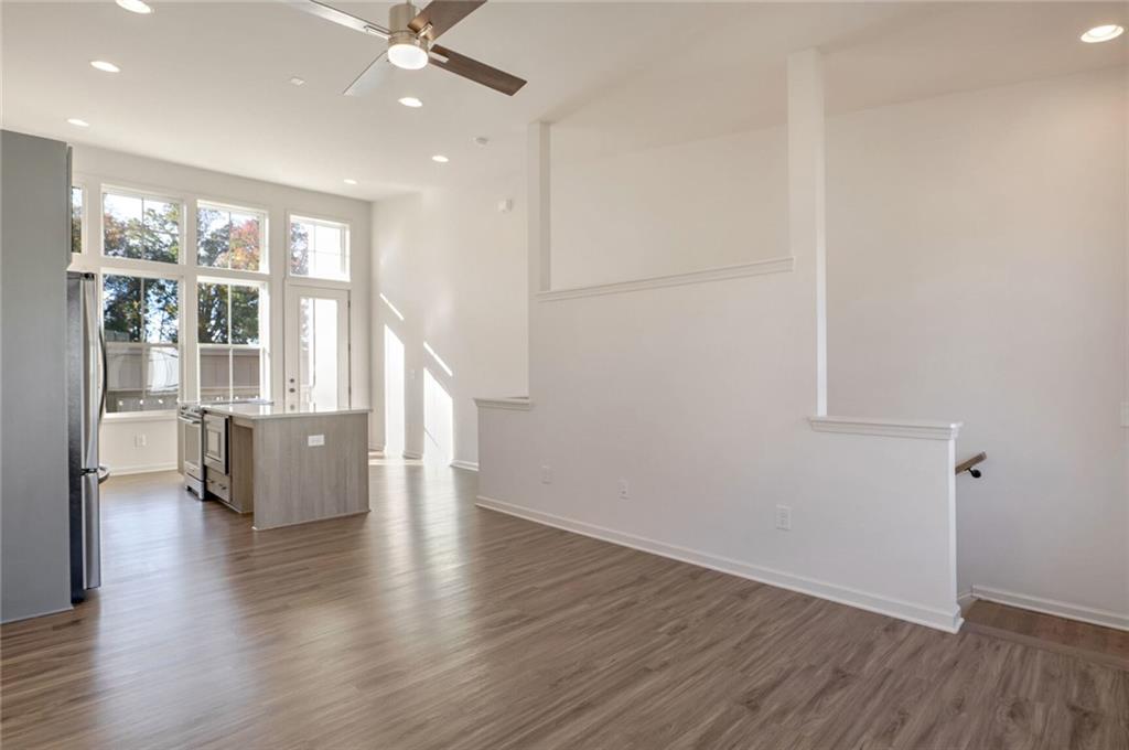 906 Brees Court