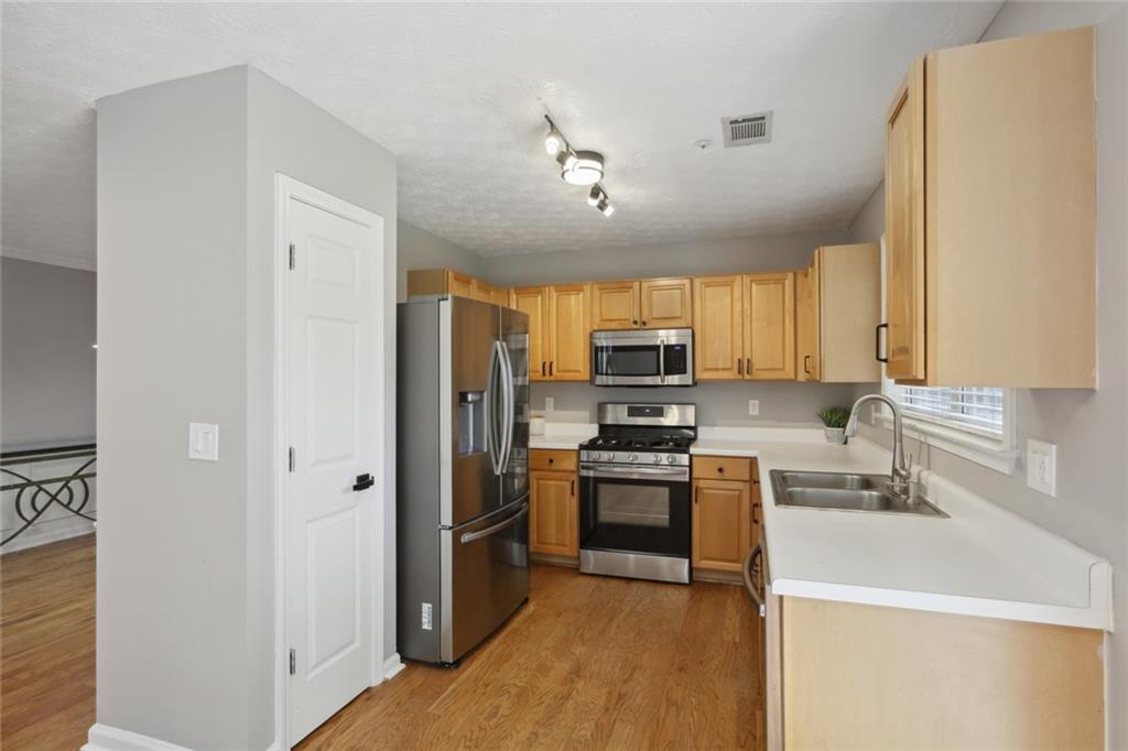 1328 Glenover Way