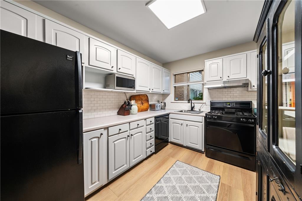 4300 Roswell Road NE Unit 28