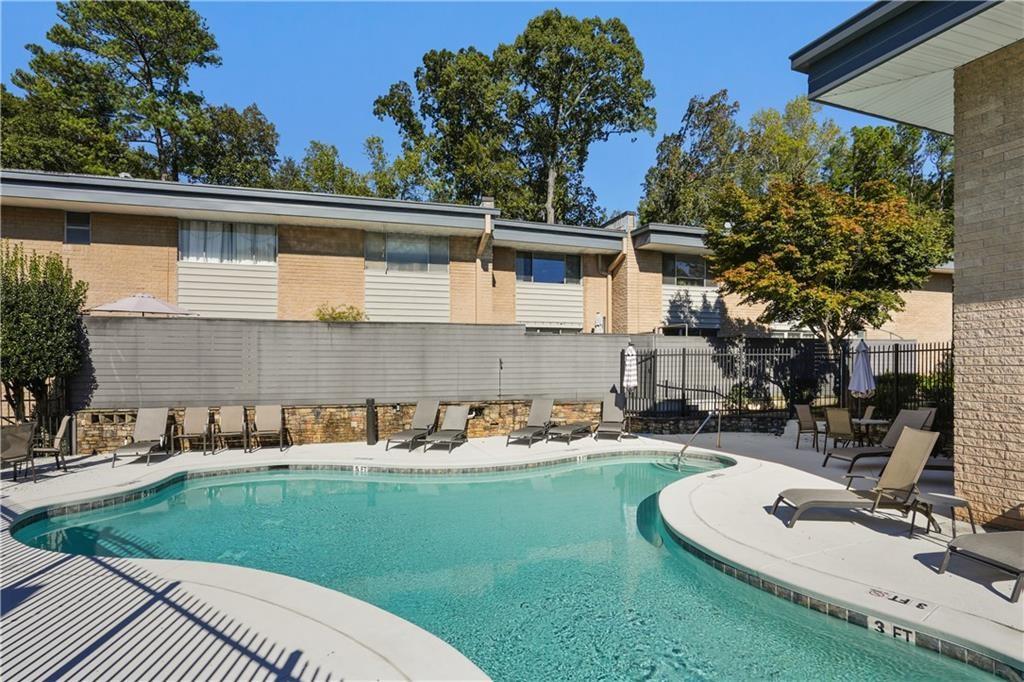 4300 Roswell Road NE Unit 28