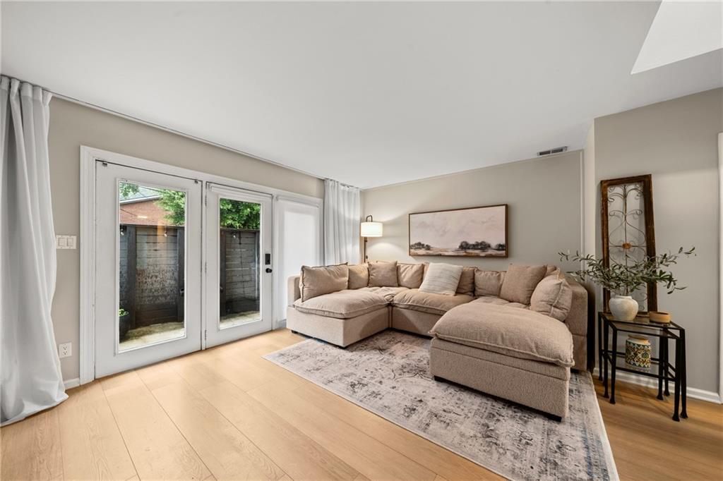 4300 Roswell Road NE Unit 28