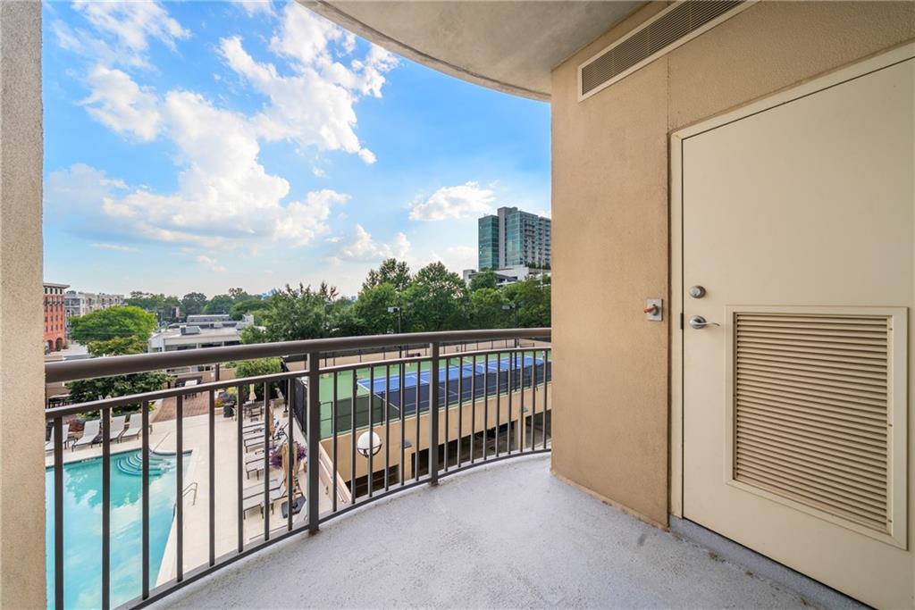 325 E Paces Road NE Unit 606