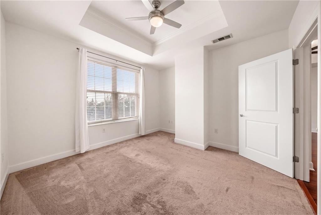 325 E Paces Road NE Unit 606