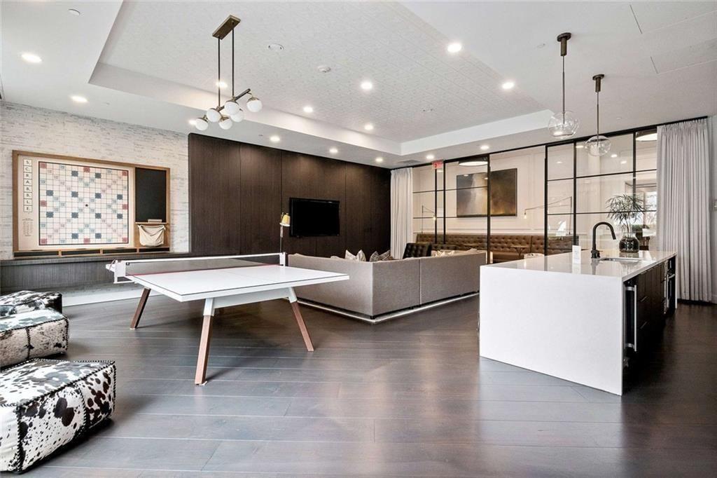 325 E Paces Road NE Unit 606