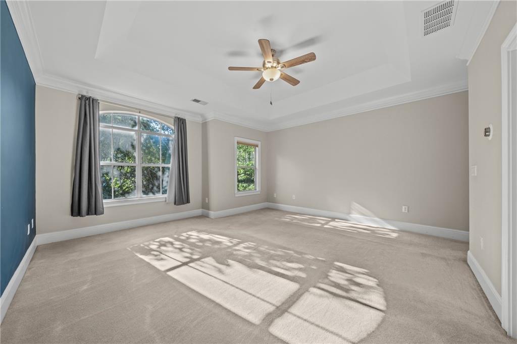 5480 Glenridge Park