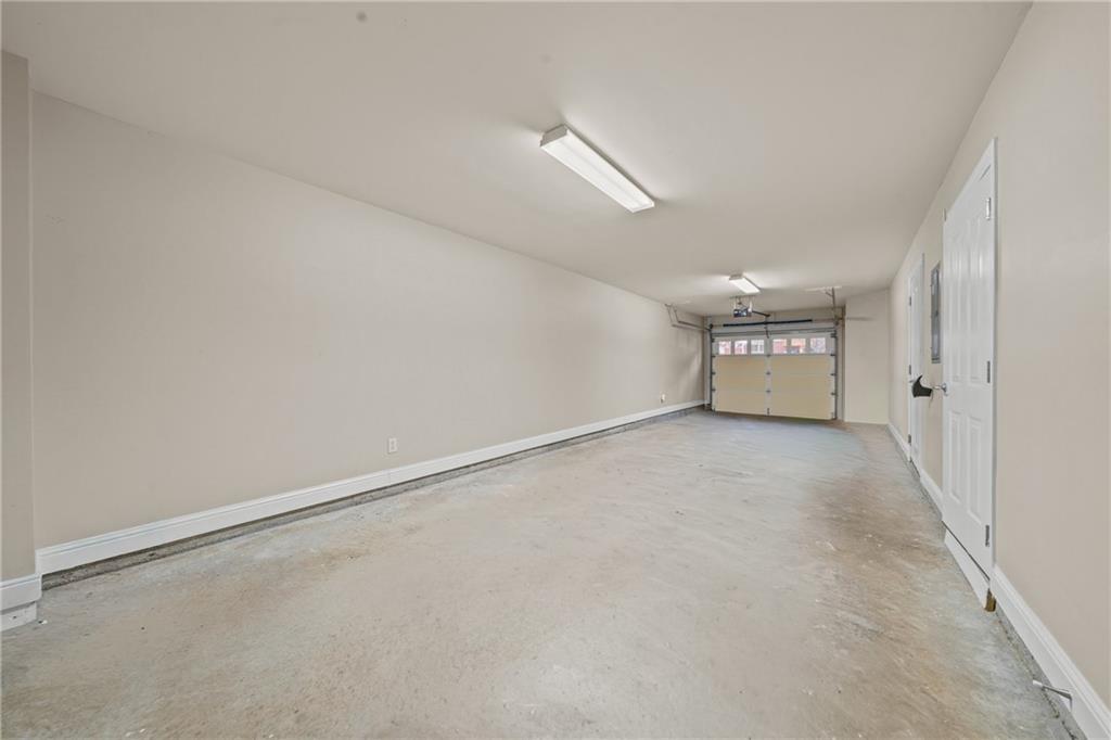 5480 Glenridge Park