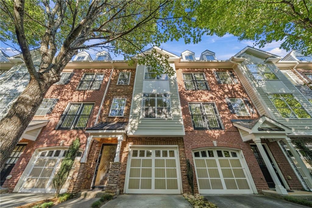 5480 Glenridge Park