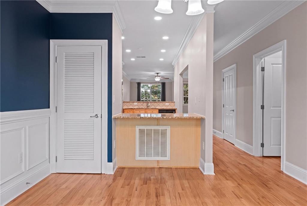 5480 Glenridge Park