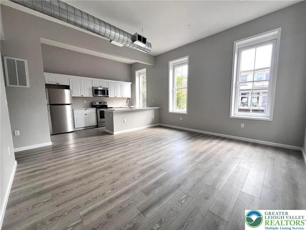 233 Northampton Street 4