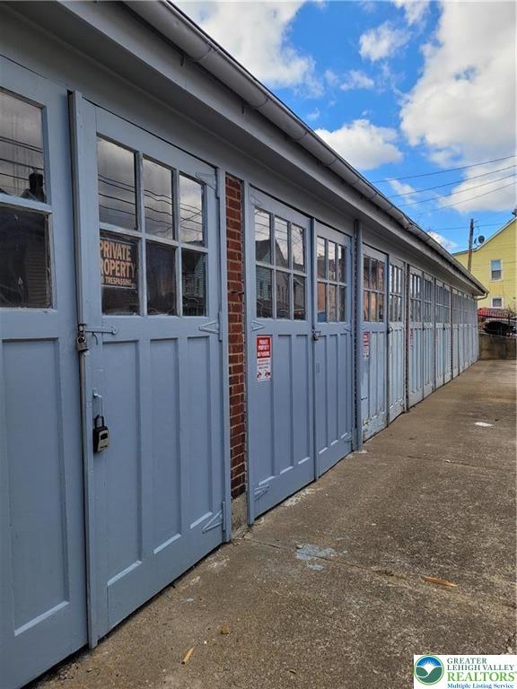 1162 Mechanic Street