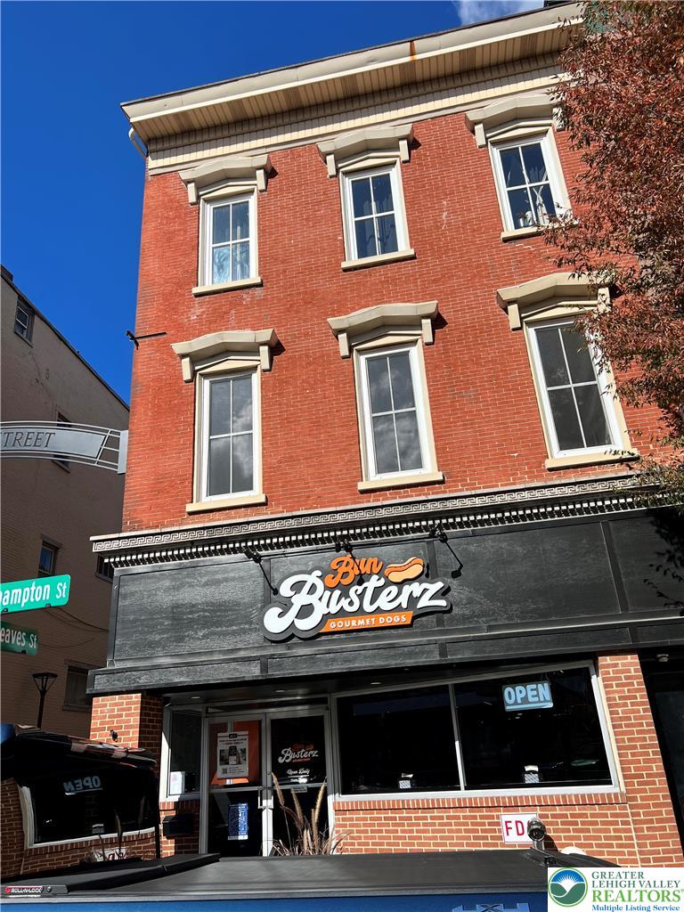 233 Northampton Street 1F