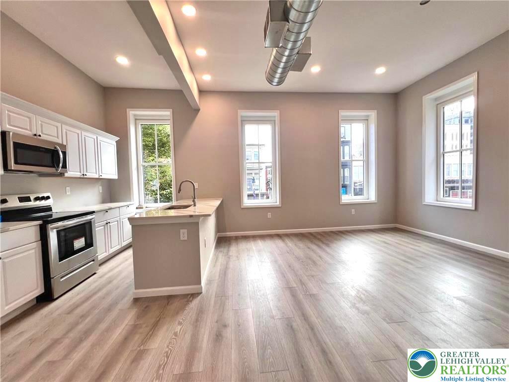 233 Northampton Street 1F