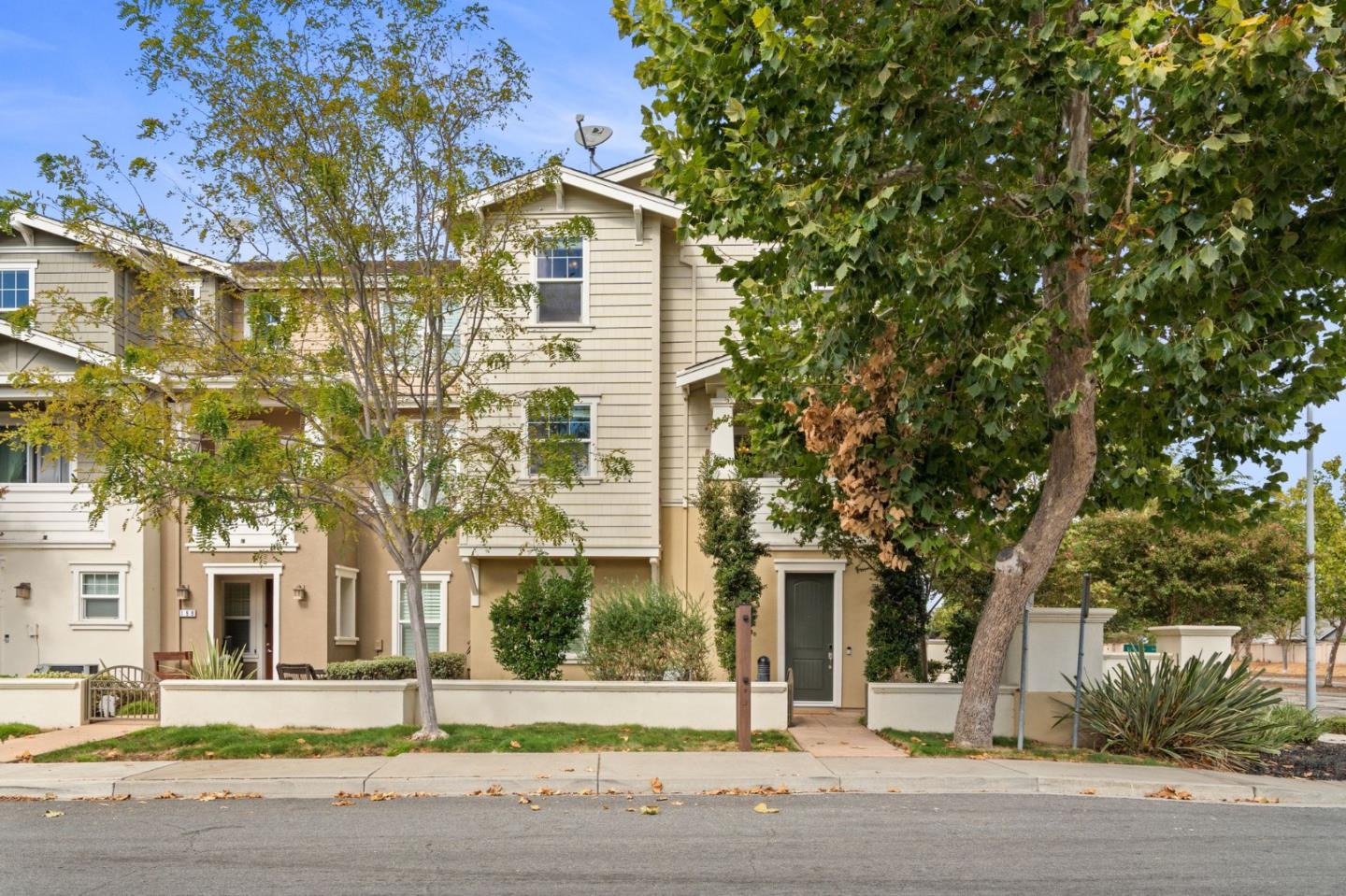 202 Triggs Lane