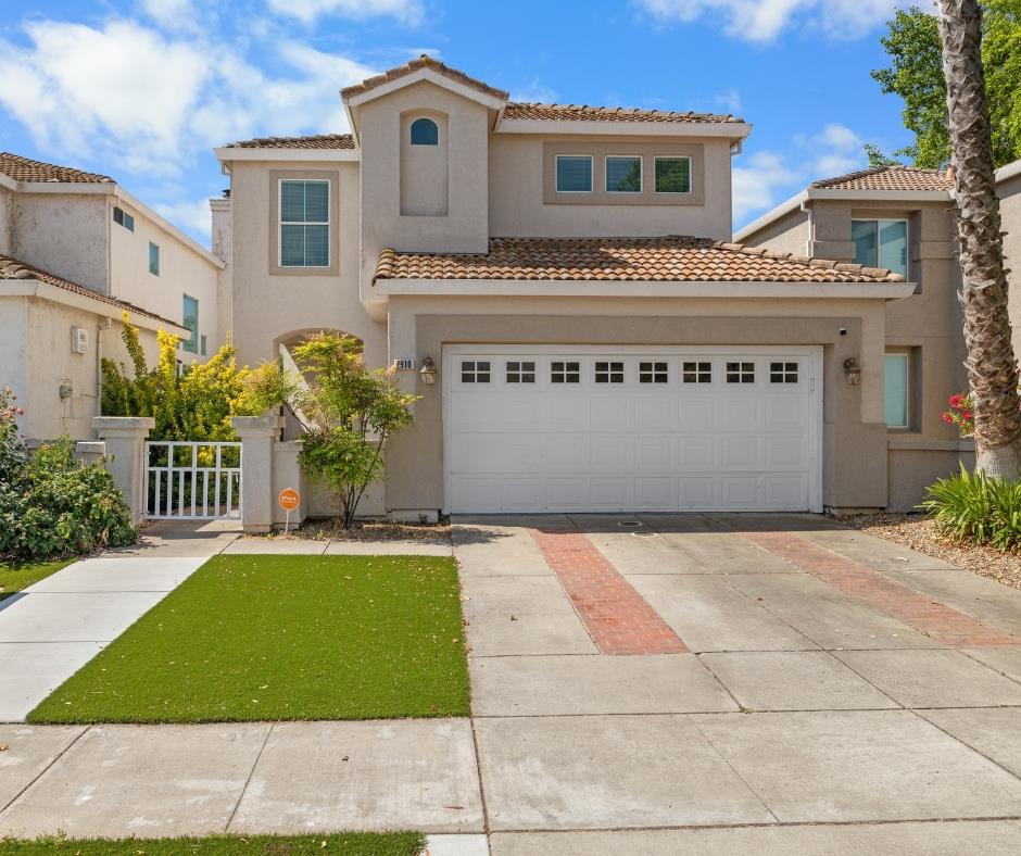 2910 West Laguna Court