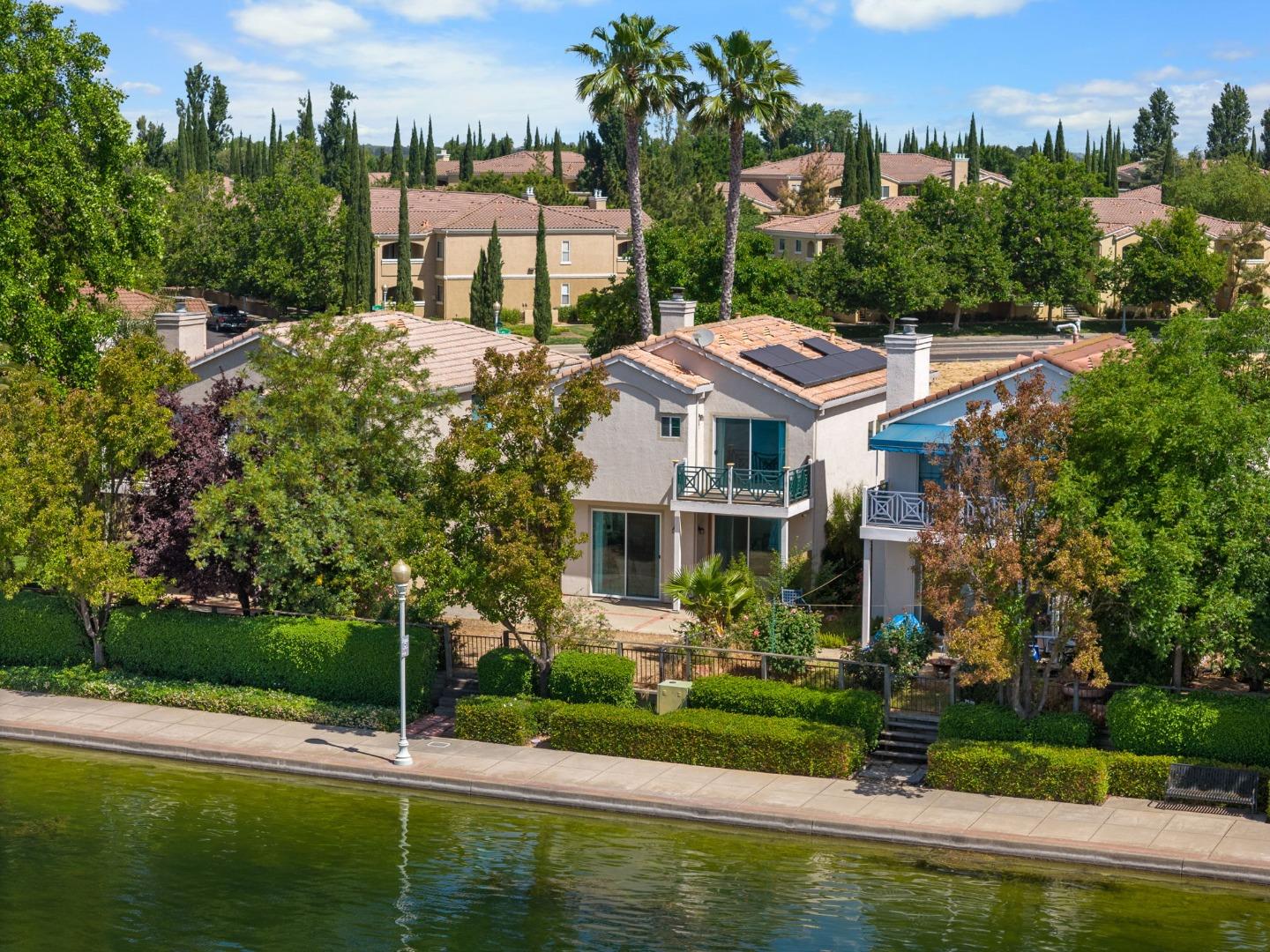 2910 West Laguna Court