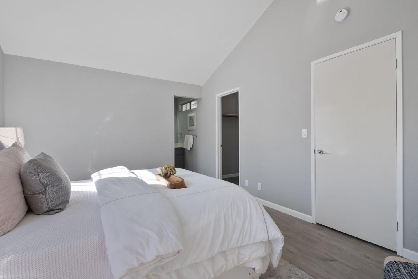 294 Macaw Place