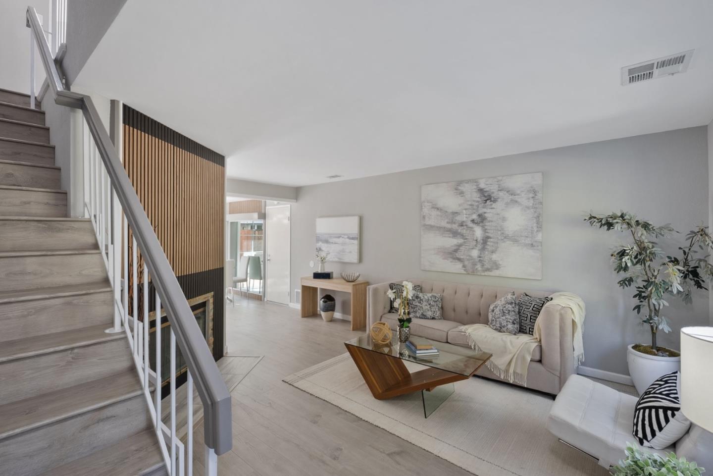 294 Macaw Place
