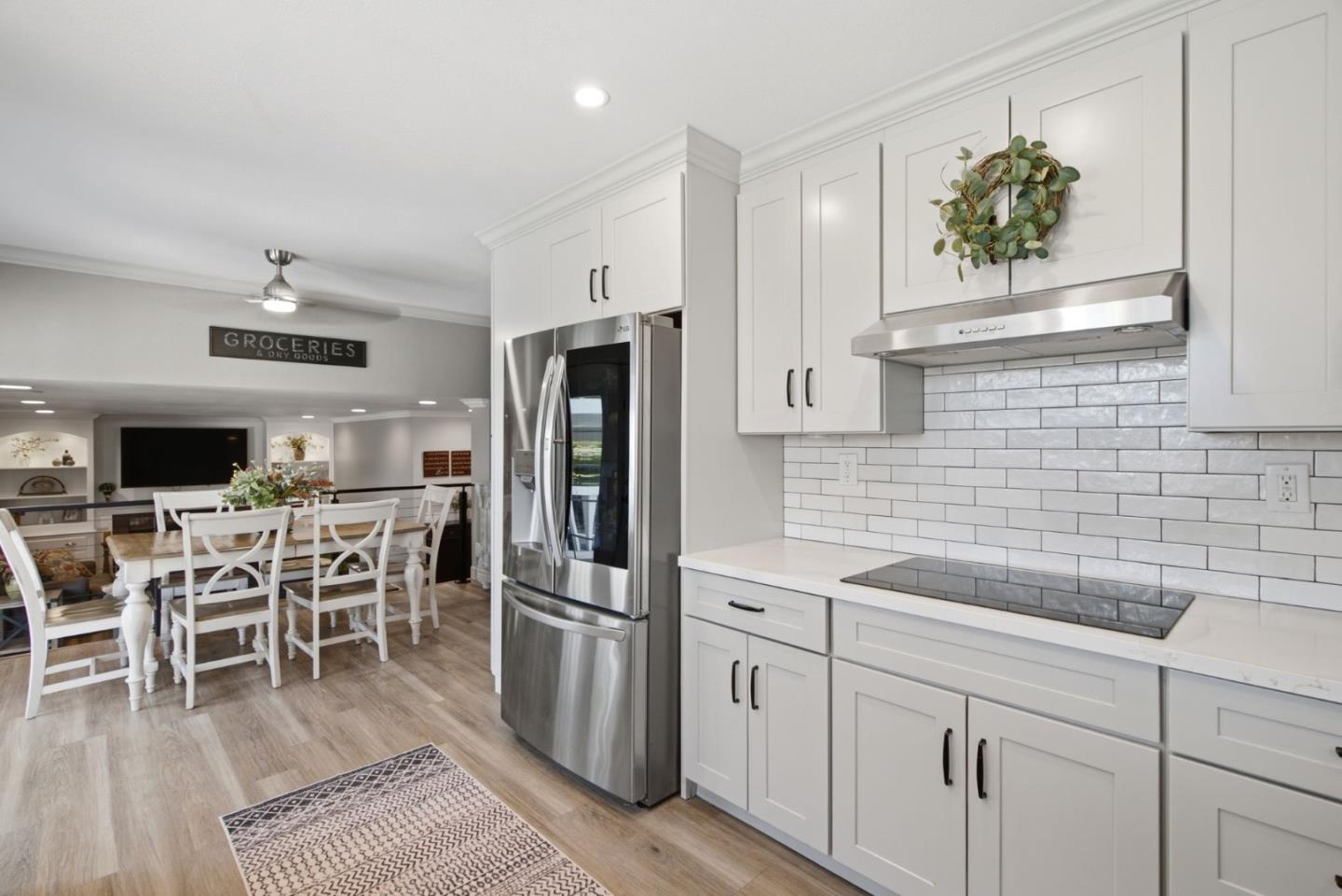 495 London DR