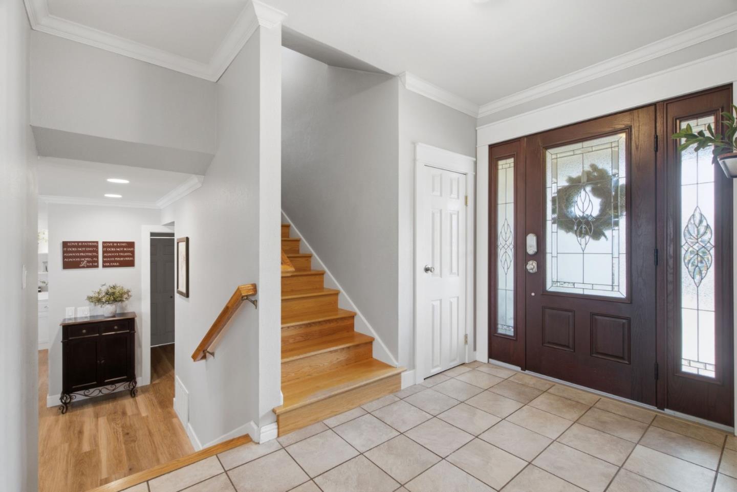 495 London DR