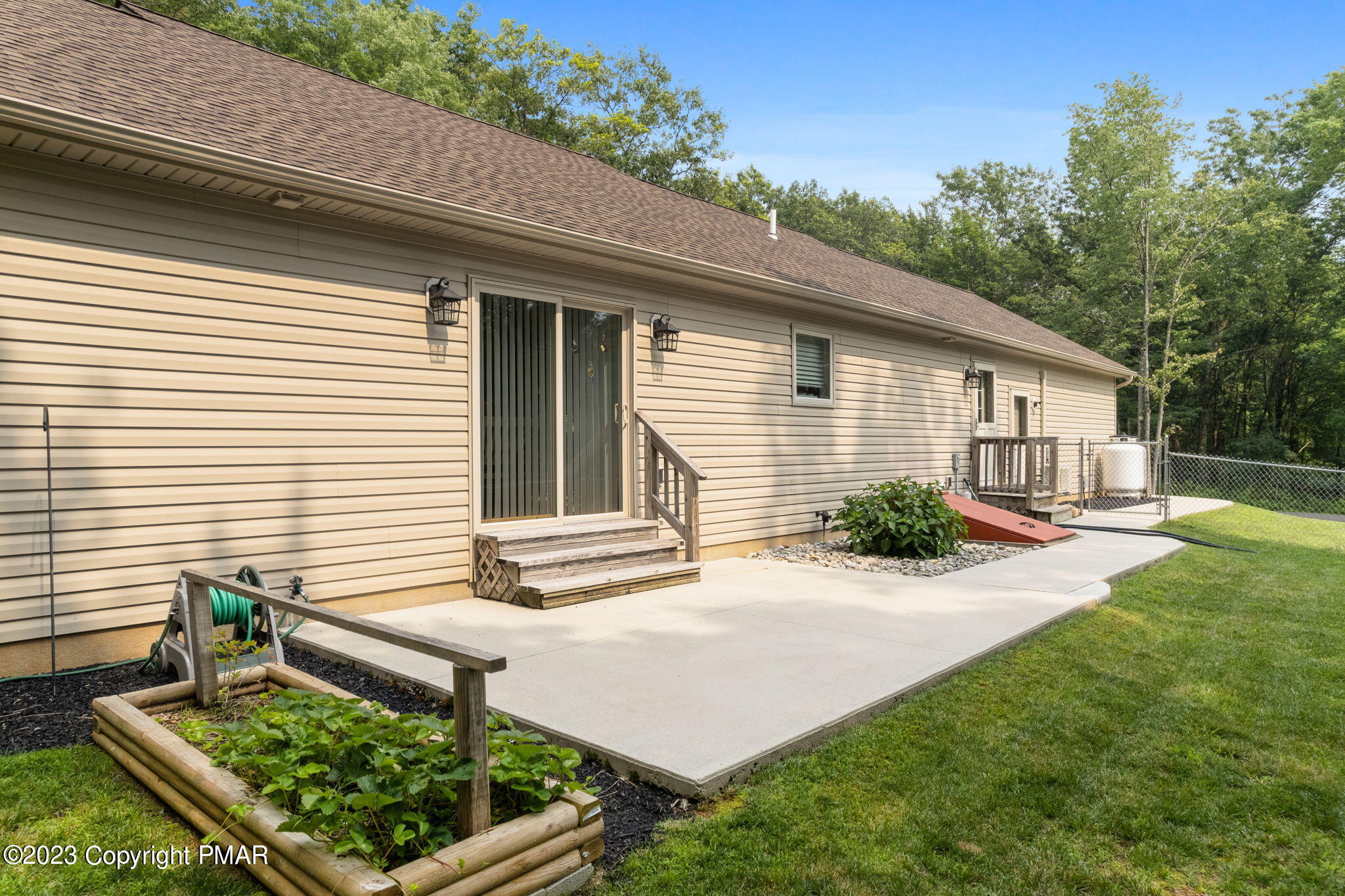 853 S Old Stage Road