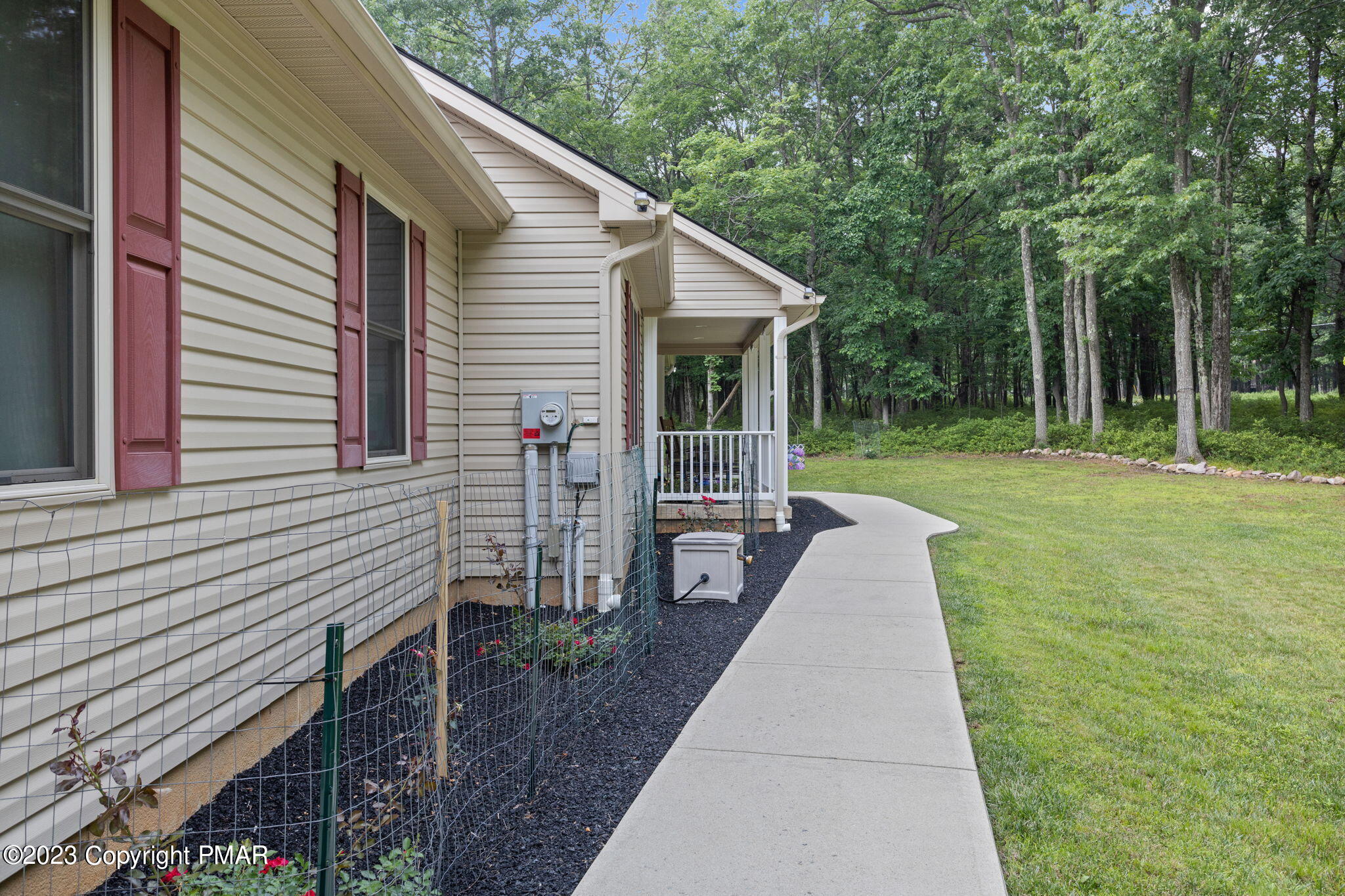 853 S Old Stage Road