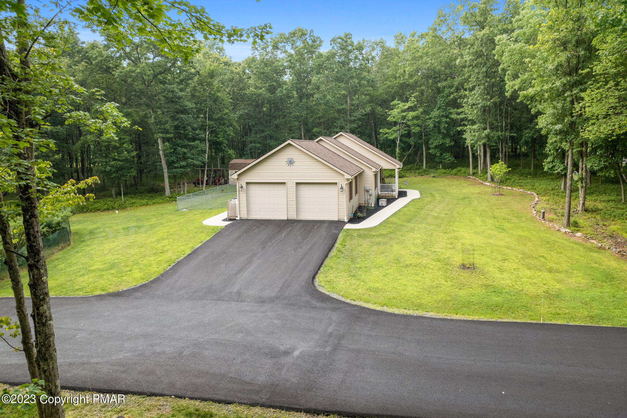 853 S Old Stage Road