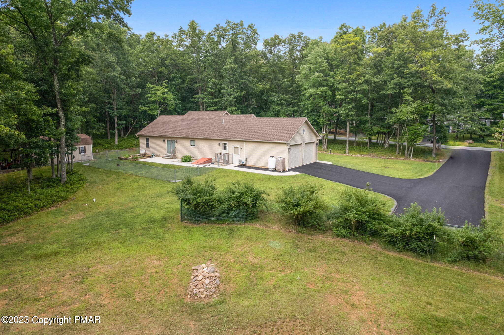 853 S Old Stage Road