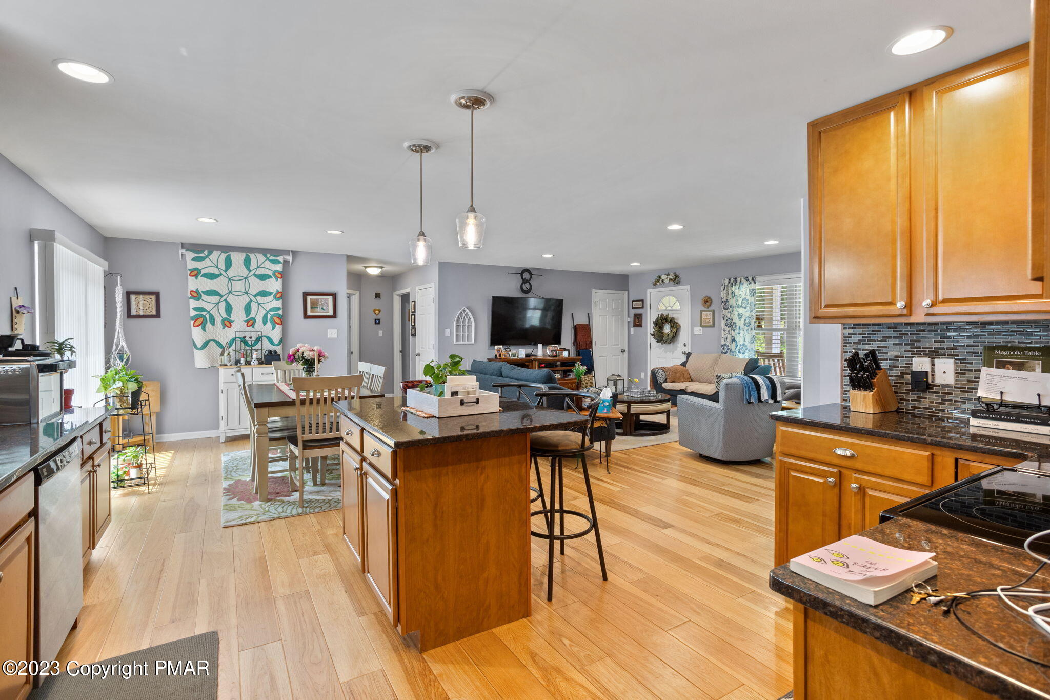 853 S Old Stage Road