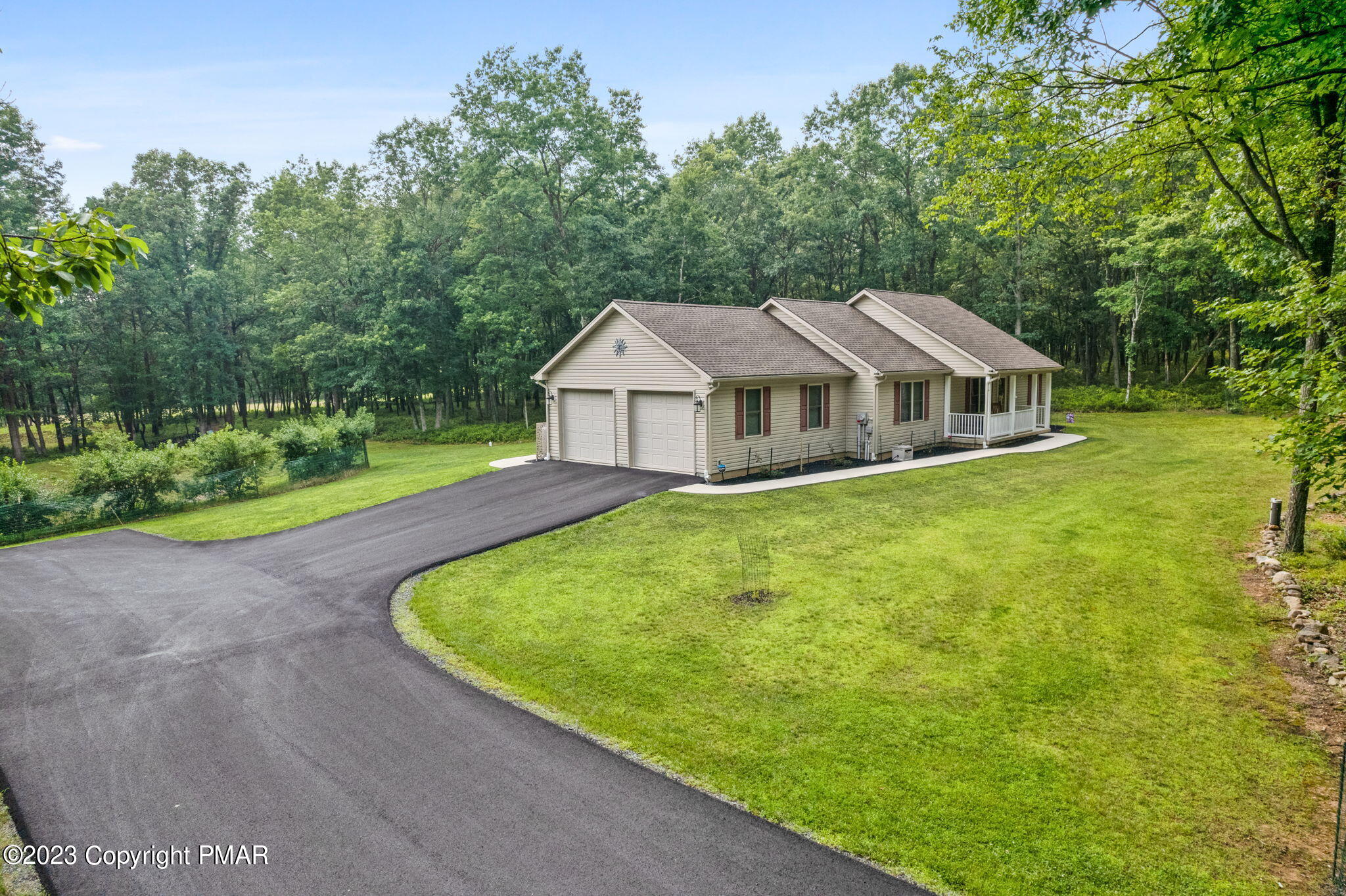 853 S Old Stage Road