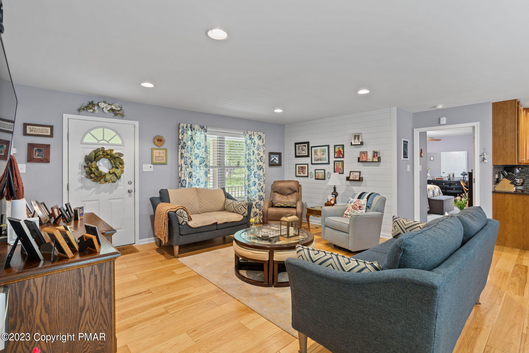 853 S Old Stage Road