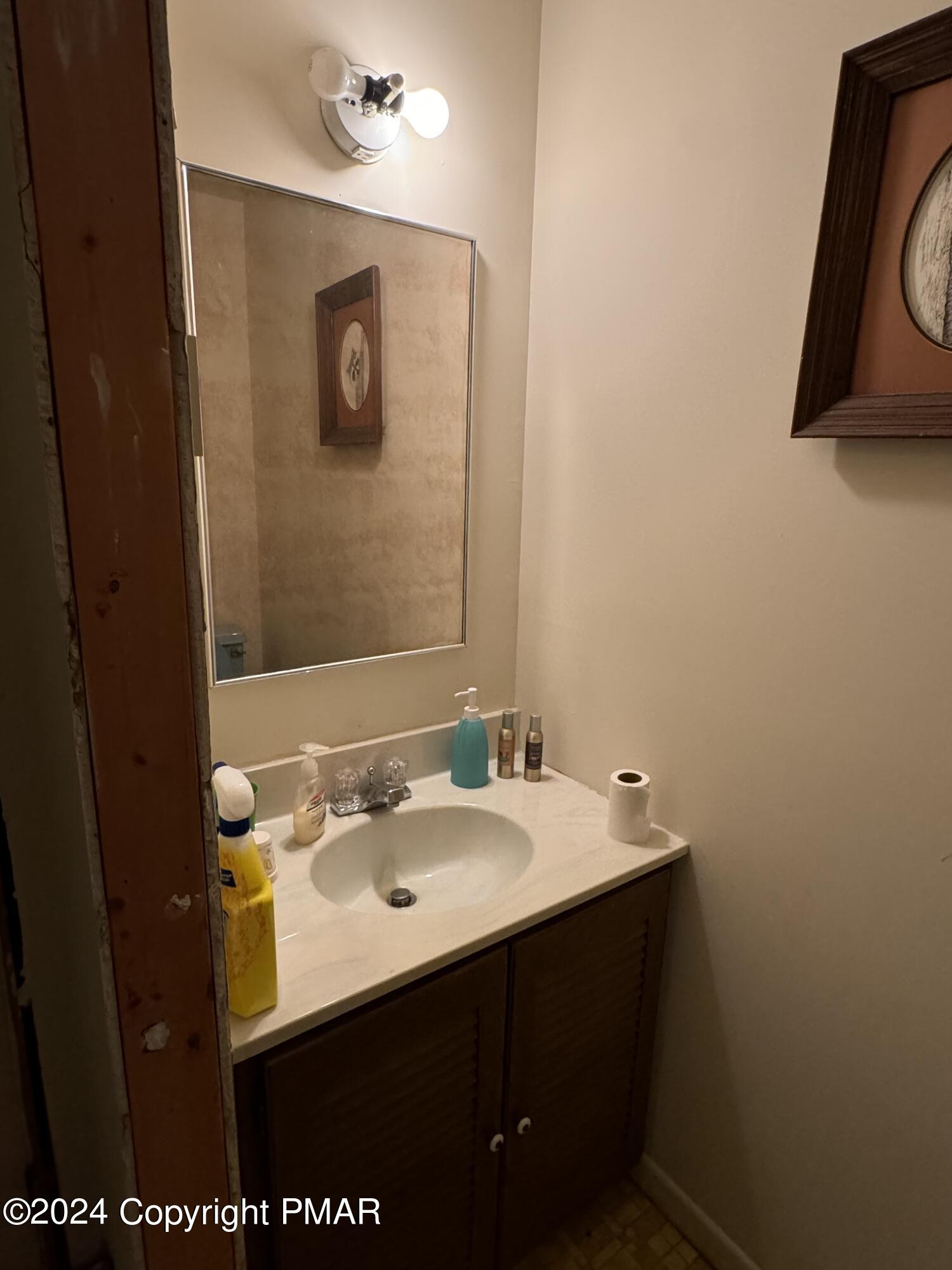 189 El Do Lake Drive