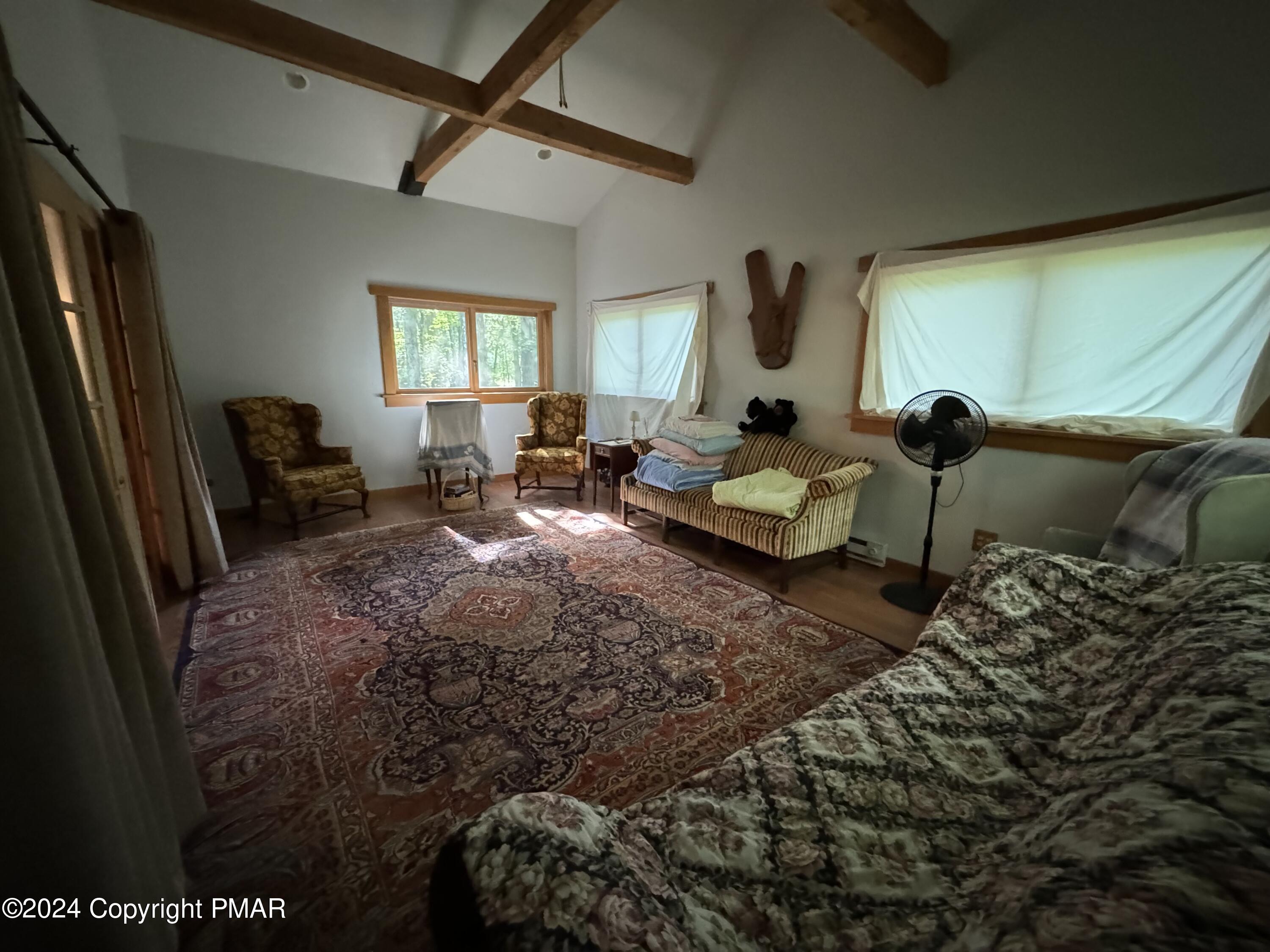 189 El Do Lake Drive