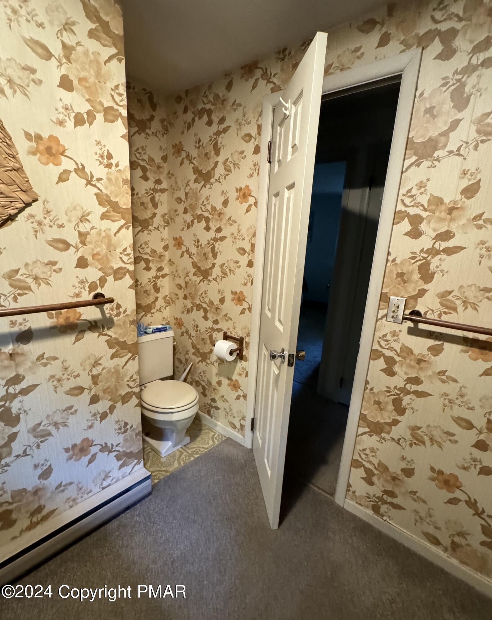 189 El Do Lake Drive