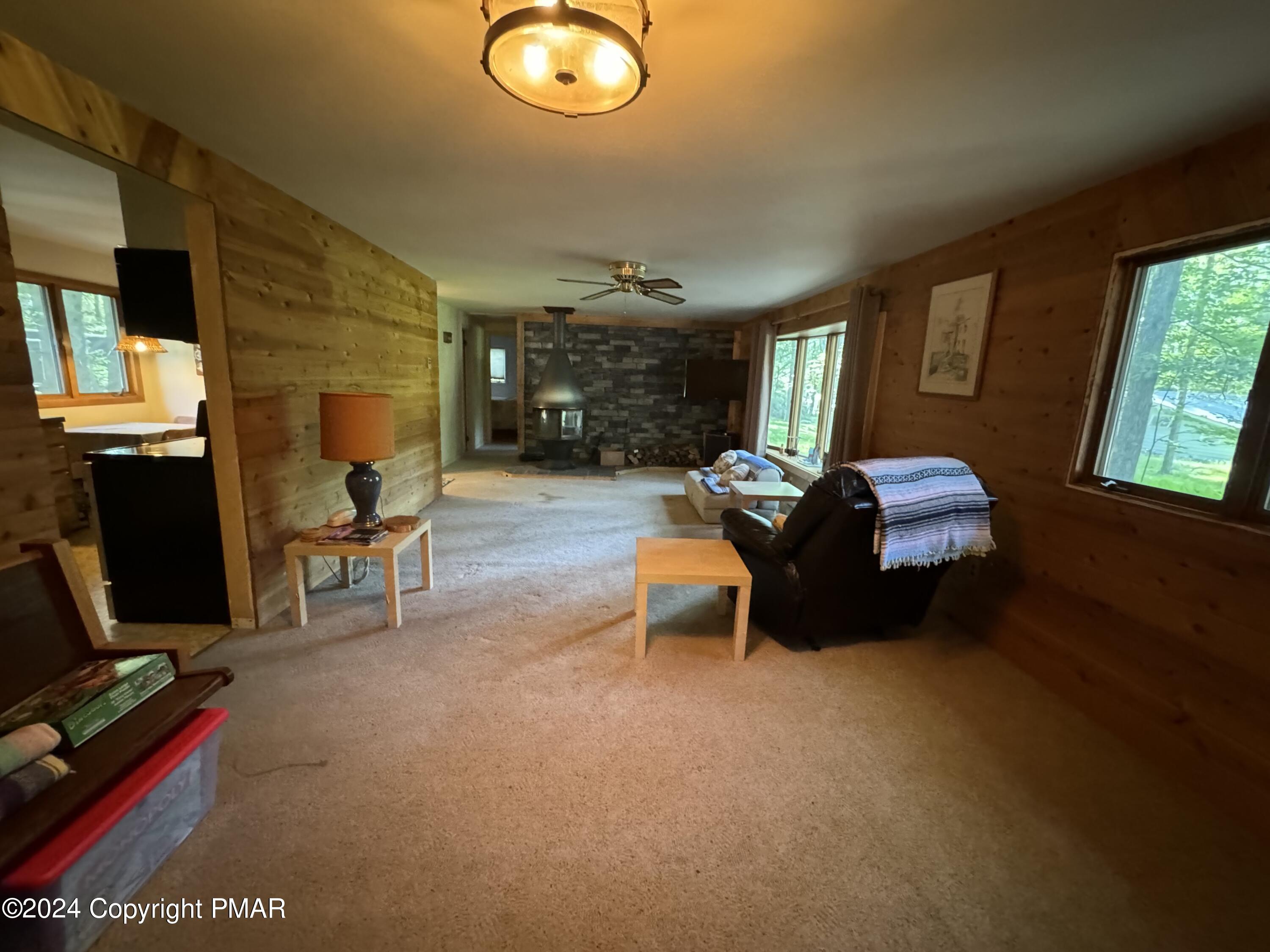 189 El Do Lake Drive