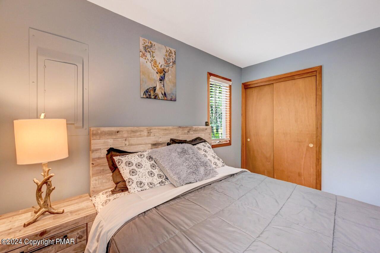 143 Lindbergh Circle