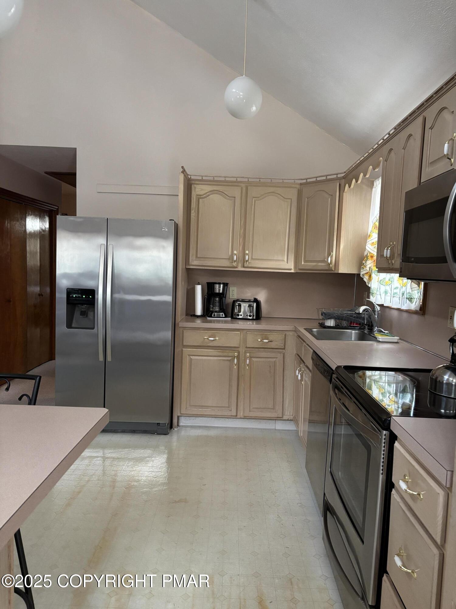 329 Kilmer Trail, Albrightsville